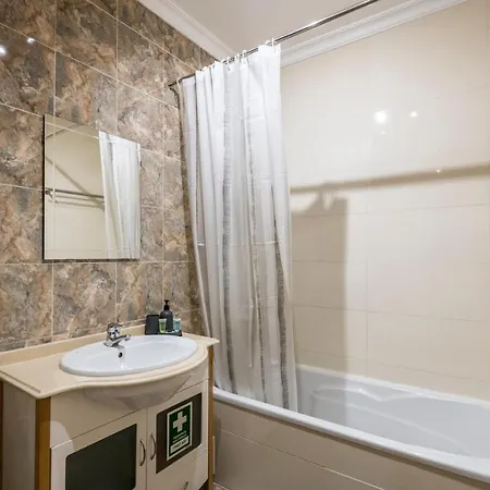 Algarve Vibes Apartment, Wifi, Pool, Ac, Bbq Portimao