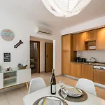 דירה Algarve Vibes Apartment, Wifi, Pool, Ac, Bbq פורטימאו